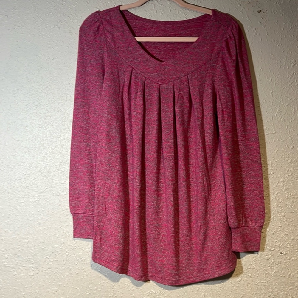 NWOT light weight pink long sleeve top for women